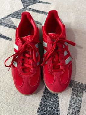 Adidas Red Velvet and Suede Sambas with Robins Egg Blue Stripes. Size 6.